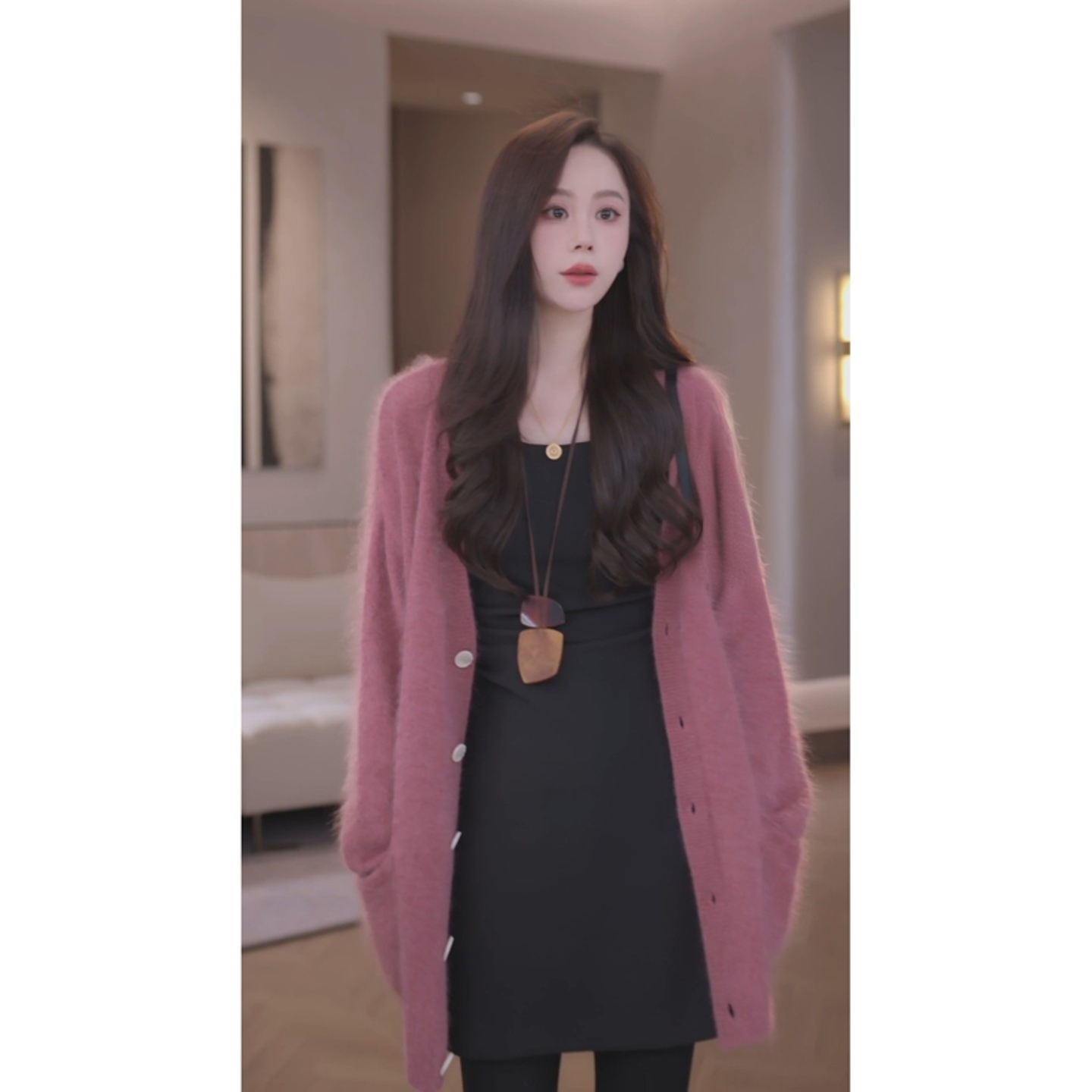 艾文文2025秋100羊毛拉绒针织衫