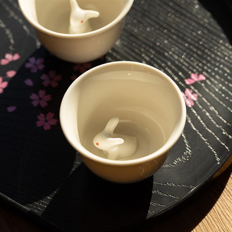 日本进口美浓烧白瓷玉兔茶杯日式清酒杯复古茶具品茗杯家用主人杯