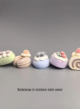 无聊瞭，摆几祇蛋糕治愈电脑桌面日式工位发疯稳定情绪小摆件装饰