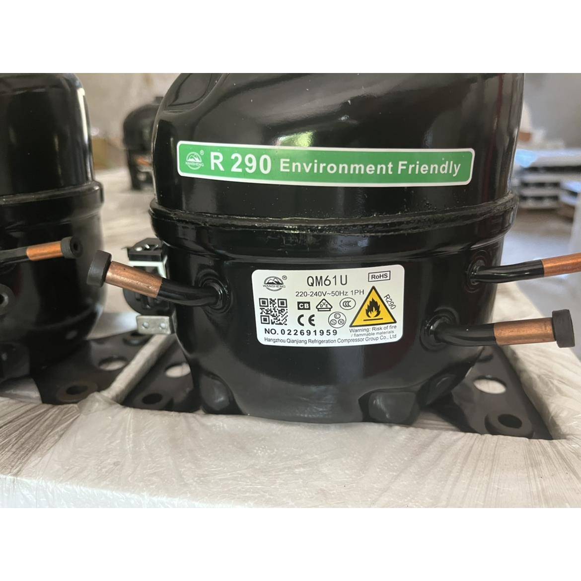 万胜全新QM46UQM61UQM80UQM50U70U商用冰箱压缩机冰柜压缩机R290