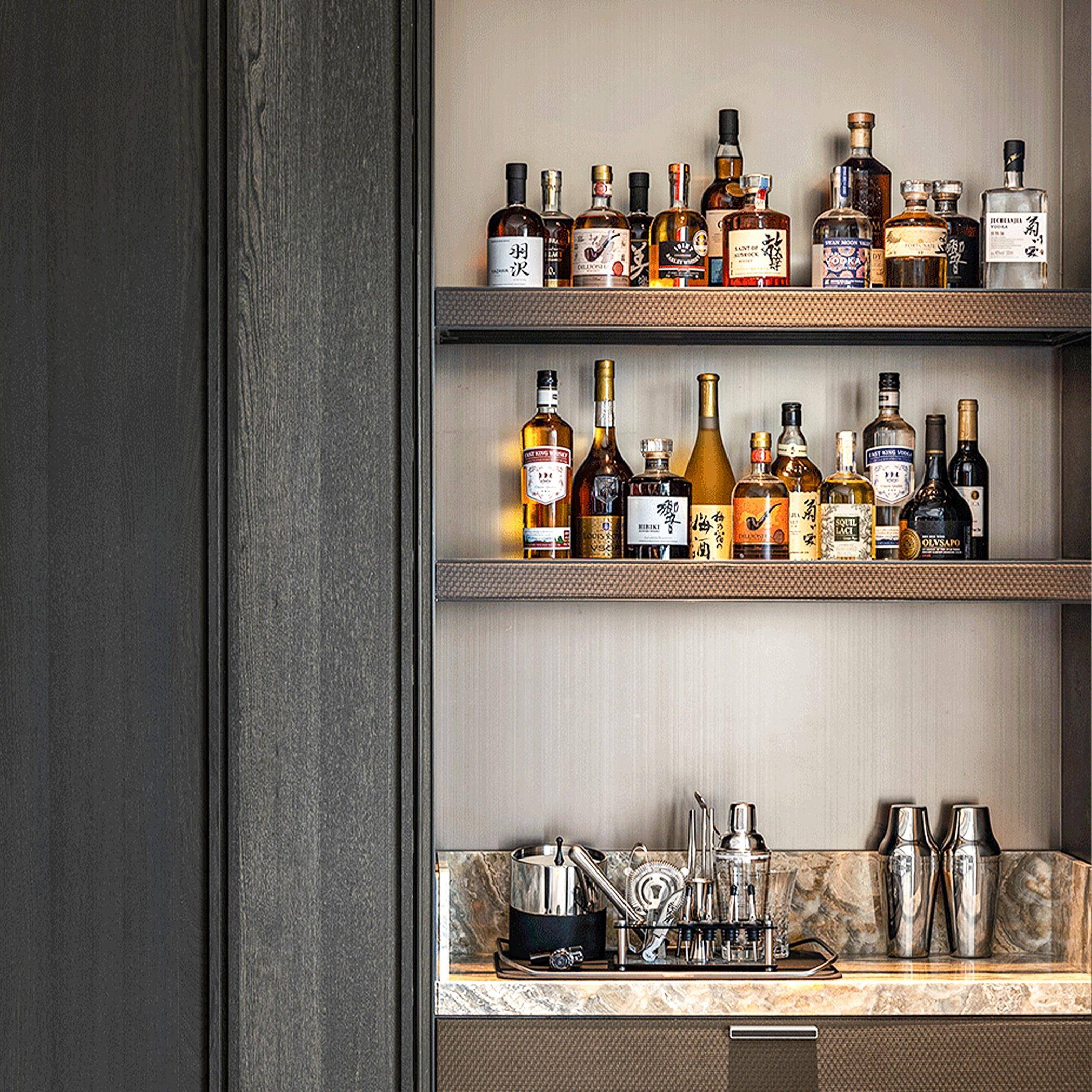 白兰地XO装饰洋酒样板房样品屋展示中心客厅吧台现代高档别墅软装