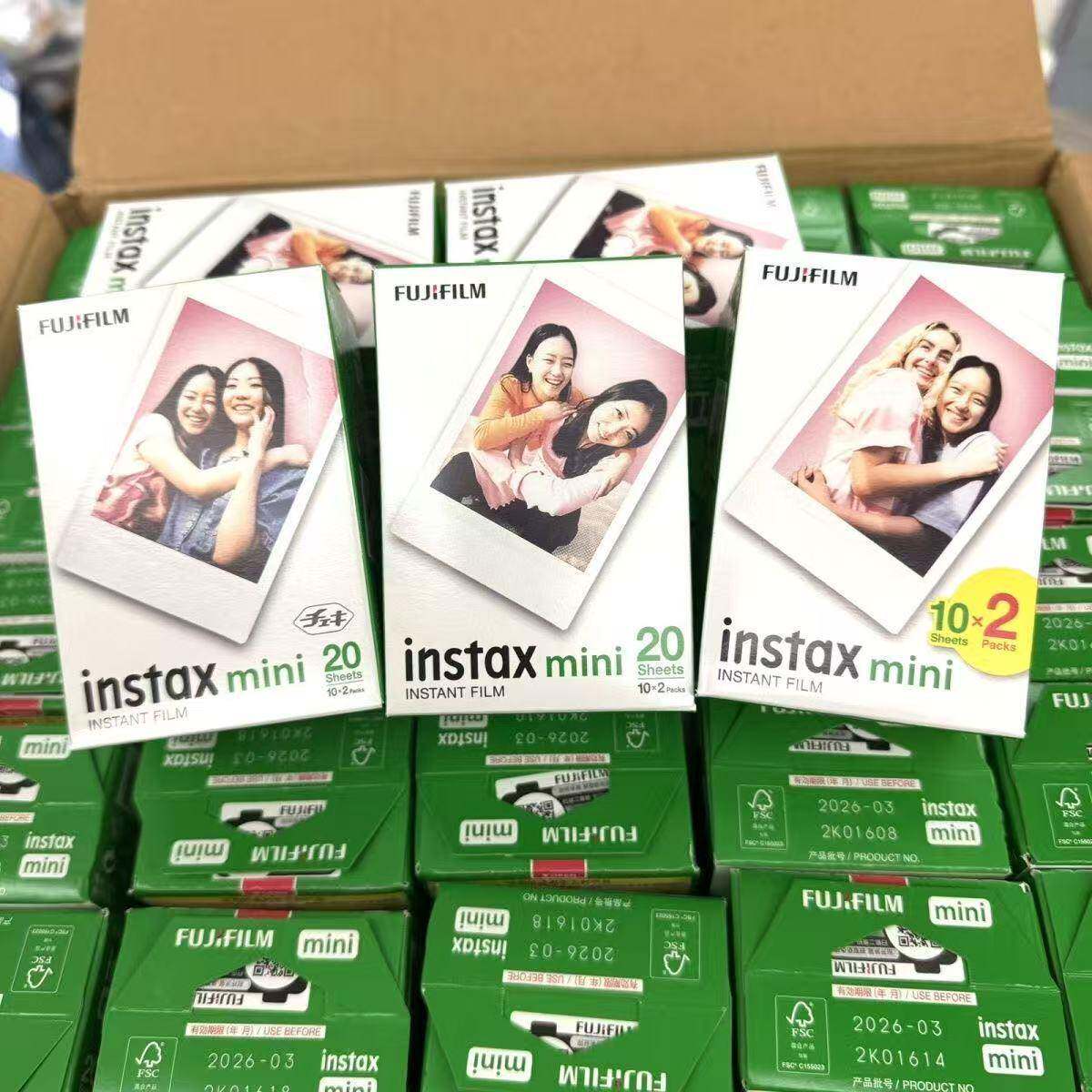 富士拍立得mini白边3寸 mini通用相纸7S/9/40/90白边迷你胶片现货
