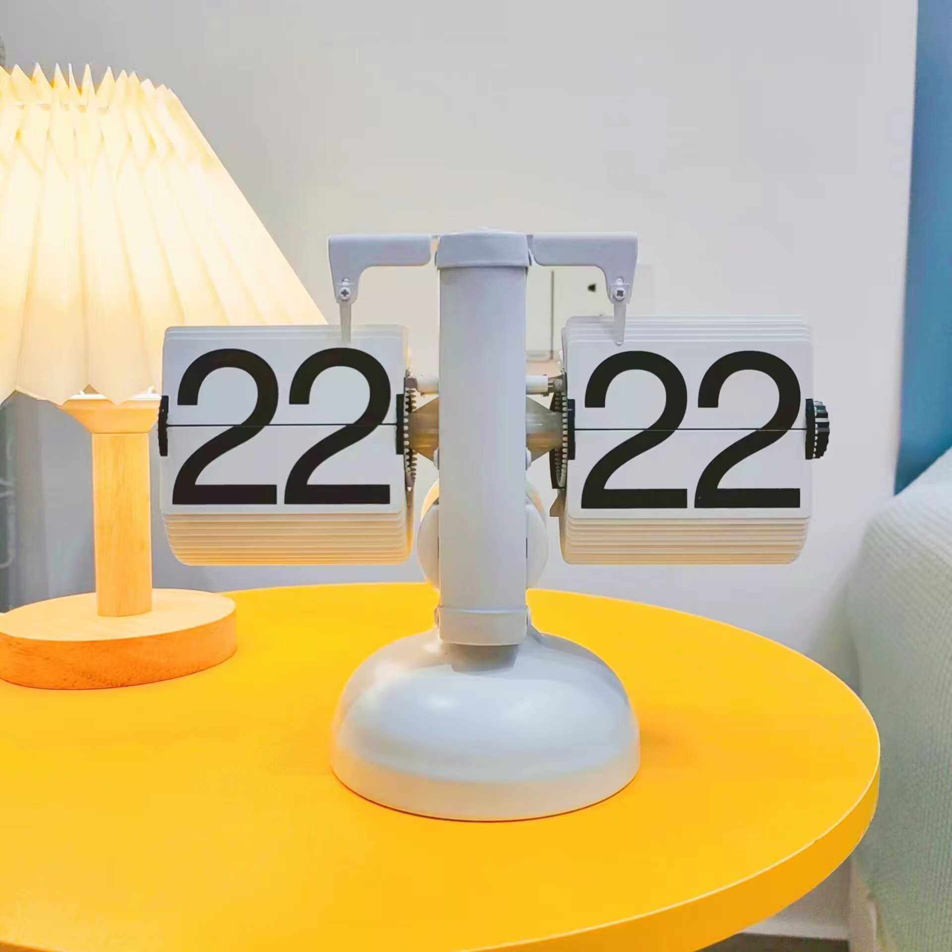 厂家直销欧式自动翻页钟复古简约家居客厅座钟小天平机械翻页时钟,3C数码配件,摄像机配件,淘宝优惠券,粉丝福利购,淘宝优惠卷