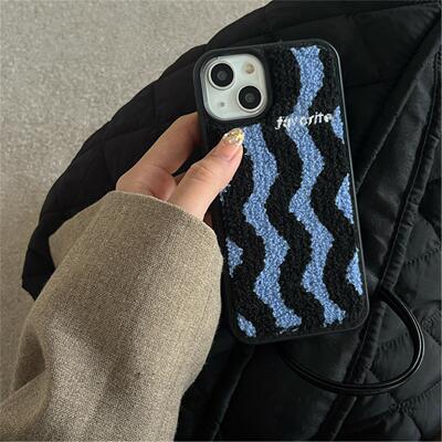 小众刺绣毛绒波浪英文17手机壳