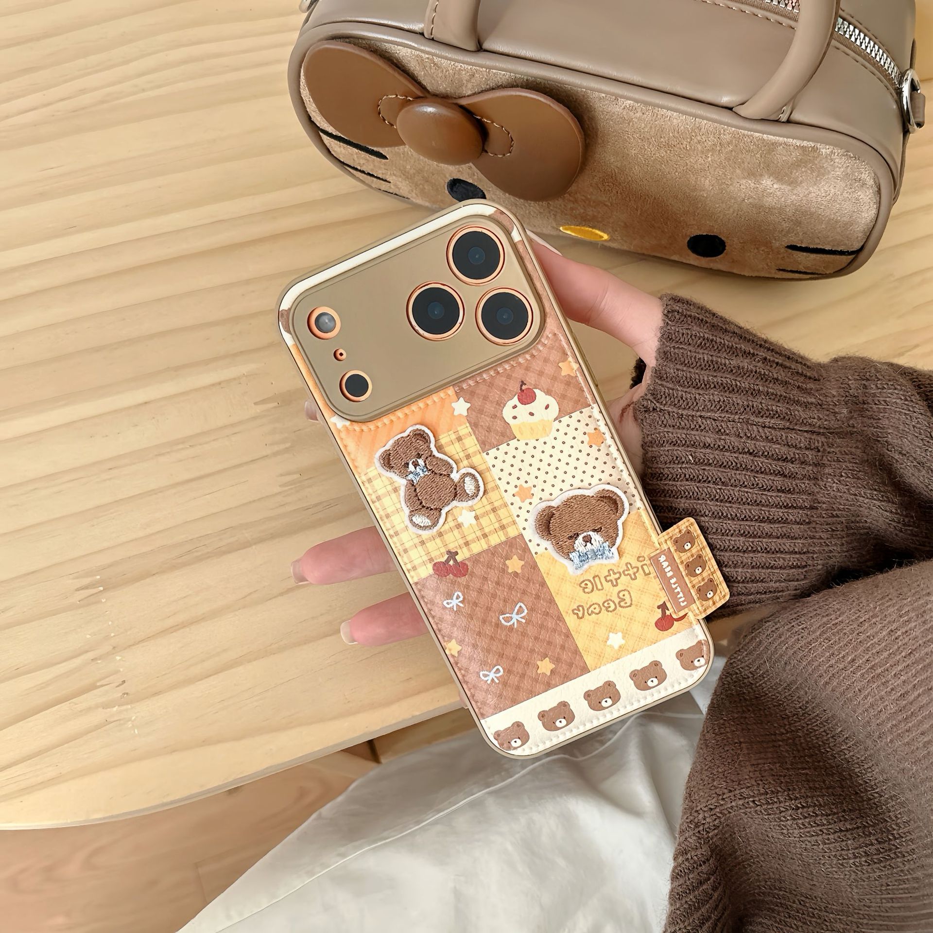 ins韩风拼接小熊苹果17pro