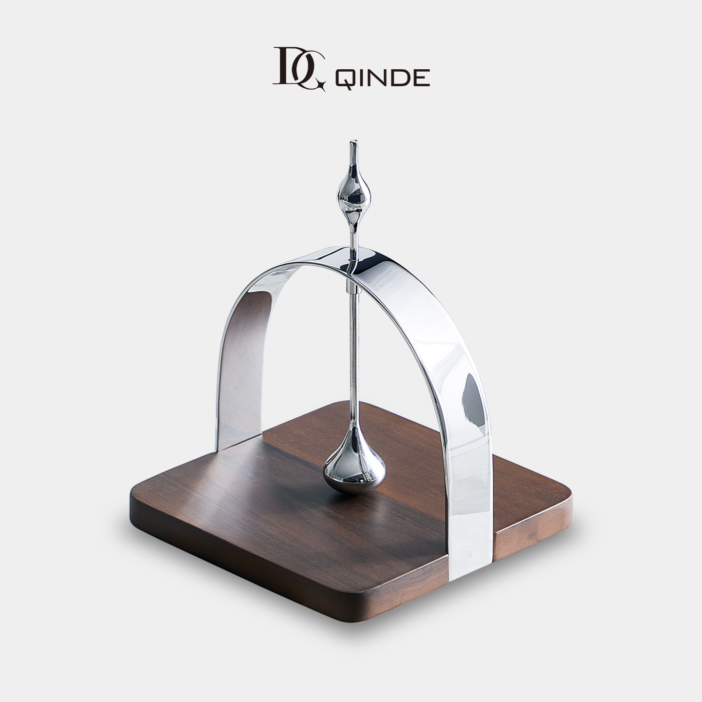 QINDE纸巾摆放架桌面不锈钢轻奢创意胡桃木质高端家居摆件餐巾架