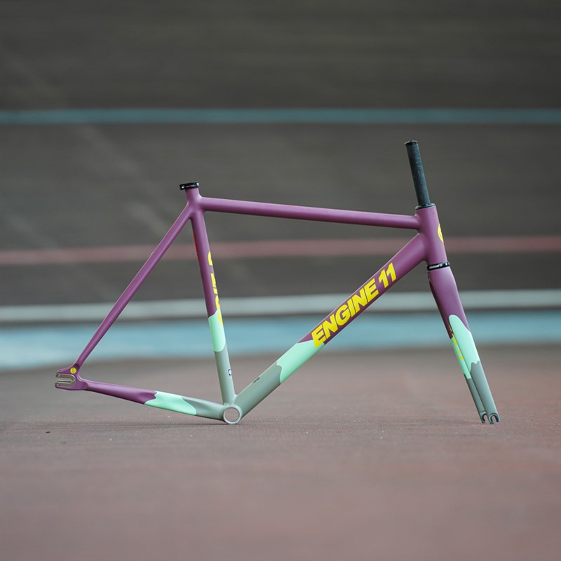 发动机11 hCrit-D 2022轨道地面死蝇自行车框架