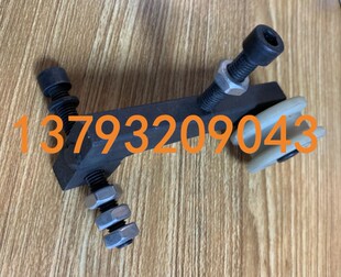青岛砂光机配件 输送带对中装置 送料带纠偏支架 尼龙轮跑偏支座