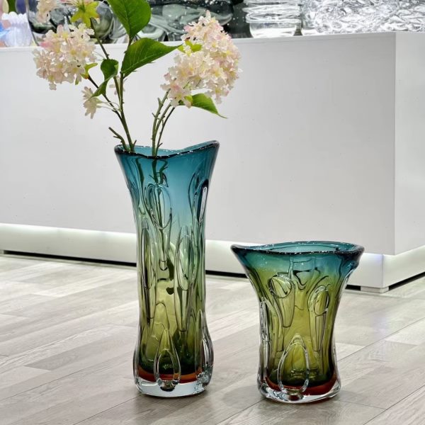 现轻奢琉璃花餐厅客厅透彩插花器样板房厚重玻璃花器软装