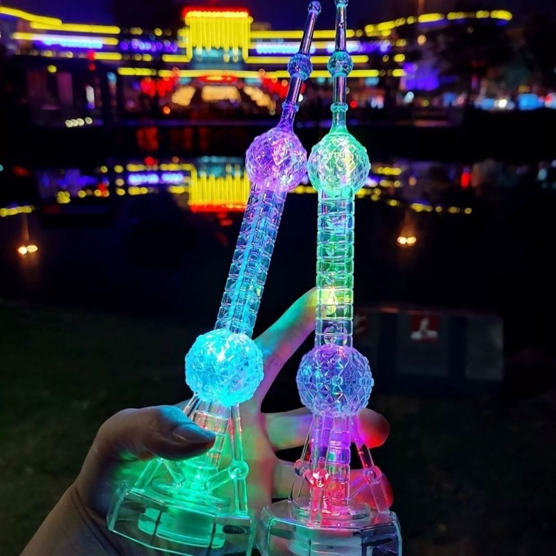 发光底座广州塔小蛮腰东方明珠塔B小摆件微缩建筑模型创意生日礼