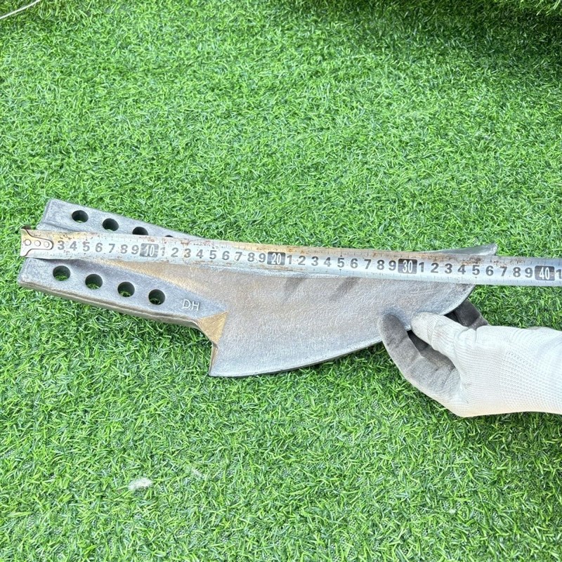 旋耕机中间犁不沾泥犁体开沟中间犁高强度耐磨加宽T加厚锻钢中间