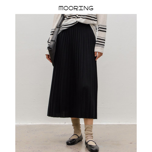 MOORING泊 松弛感重工压褶针织半身裙松紧腰显瘦大裙摆百搭裙子女