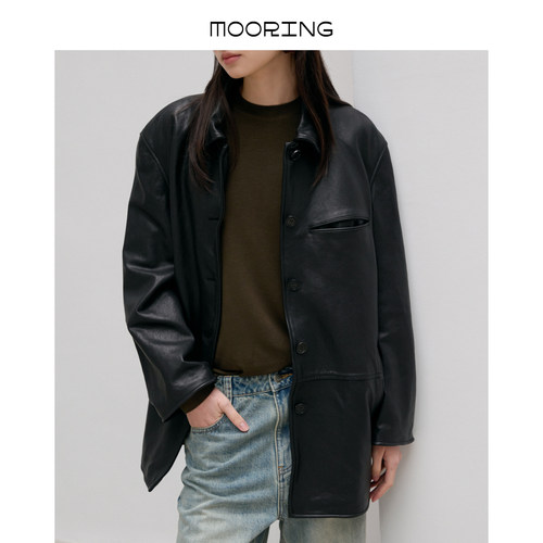 MOORING泊 复古做旧肌理感羊皮外套松弛感翻领中长款真皮皮衣女