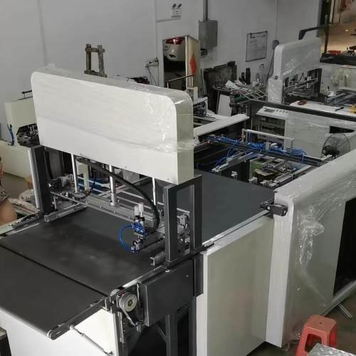 生产厂家供应自动网印机自动贴盒机东莞鑫乔大型自动丝印机