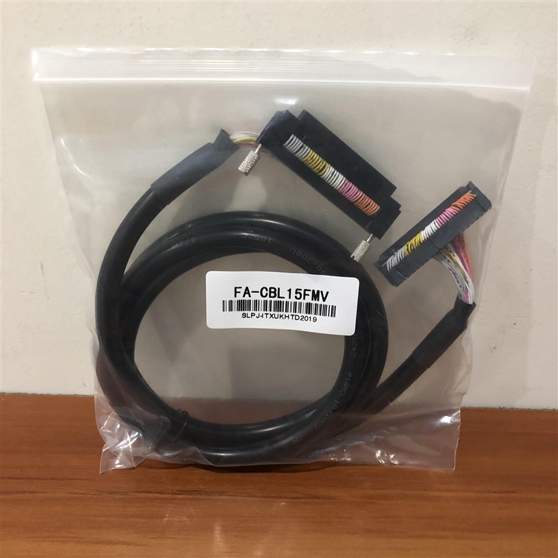 端子台电缆FA-CBL05FMV FA-CBL10FMV FA-CBL20FMV FA-CBL30FMV