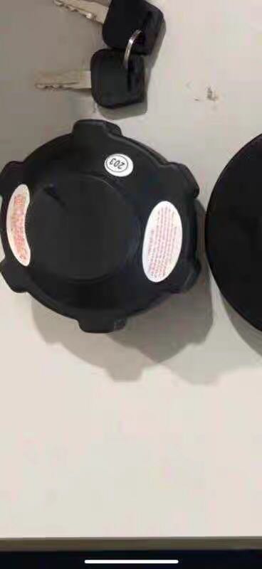 徐工吊车XCT柴油箱盖子XCT12XCT20 XCT25 XCT35柴油箱盖原厂