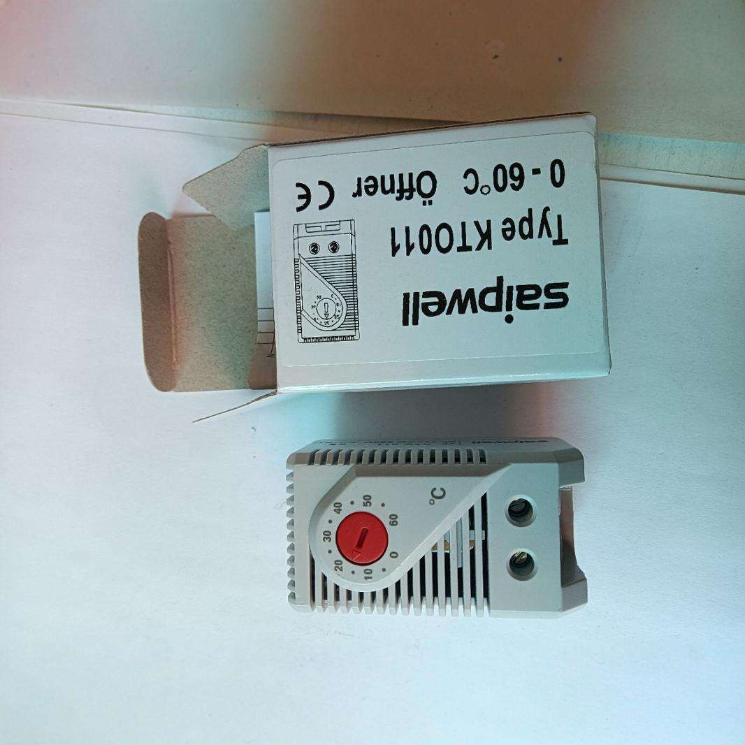 PLC机柜自动控温调温器KTO011温控器室外配电箱小型恒温控制器