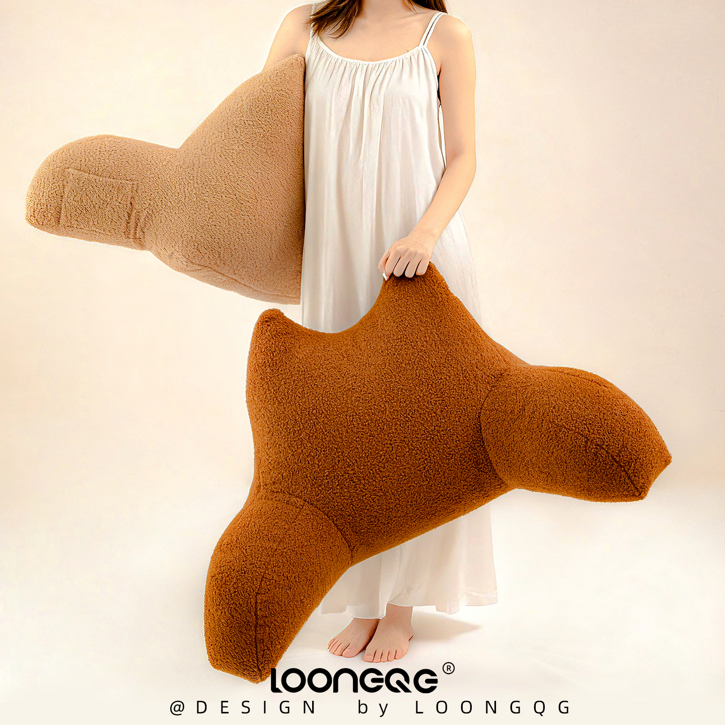 玩手机可爱猫大靠垫支撑靠背垫