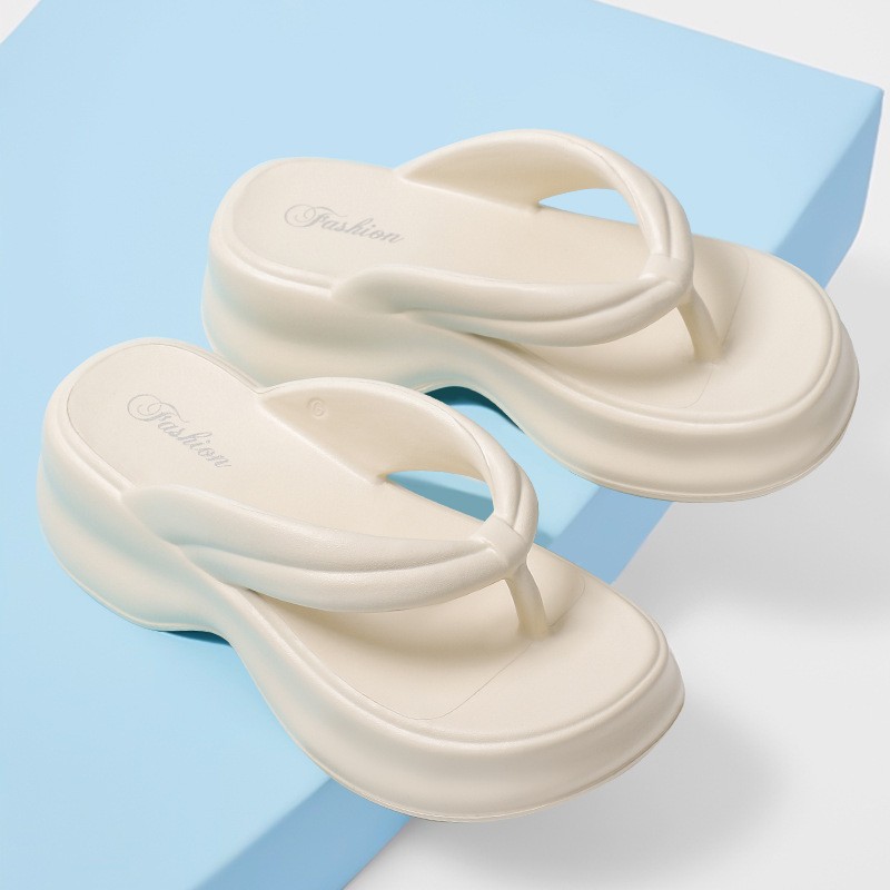 新款踩屎感人字拖女款夏季外穿厚底拖鞋居家浴室洗澡防滑沙滩凉拖