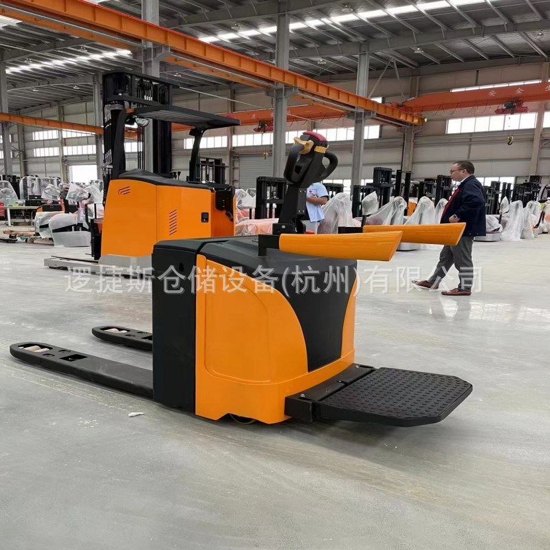 站驾式电动搬运车3吨地s牛仓储搬运小型叉车升降装卸车仓储专用