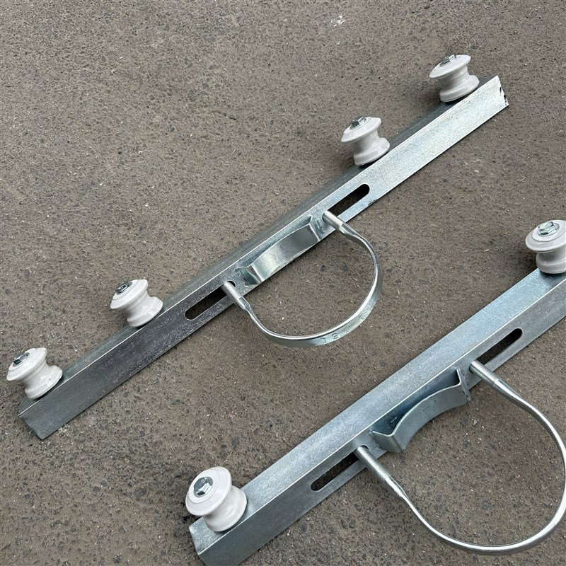 绝缘瓷瓶水泥杆横担二线横担路灯线横F担电线杆横担U型抱箍3号瓷