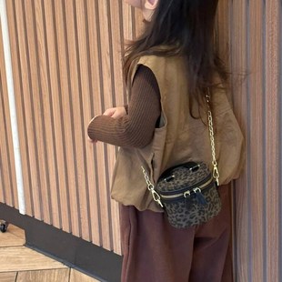 女童宝宝手提零钱包女孩链条单肩斜挎包 网红洋气儿童包包秋冬时尚