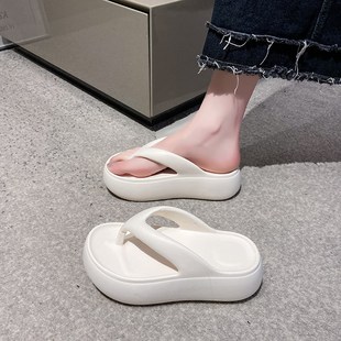踩屎感软底人字拖女外穿2t025新款 海边沙滩 夏季 厚底增高夹趾拖鞋