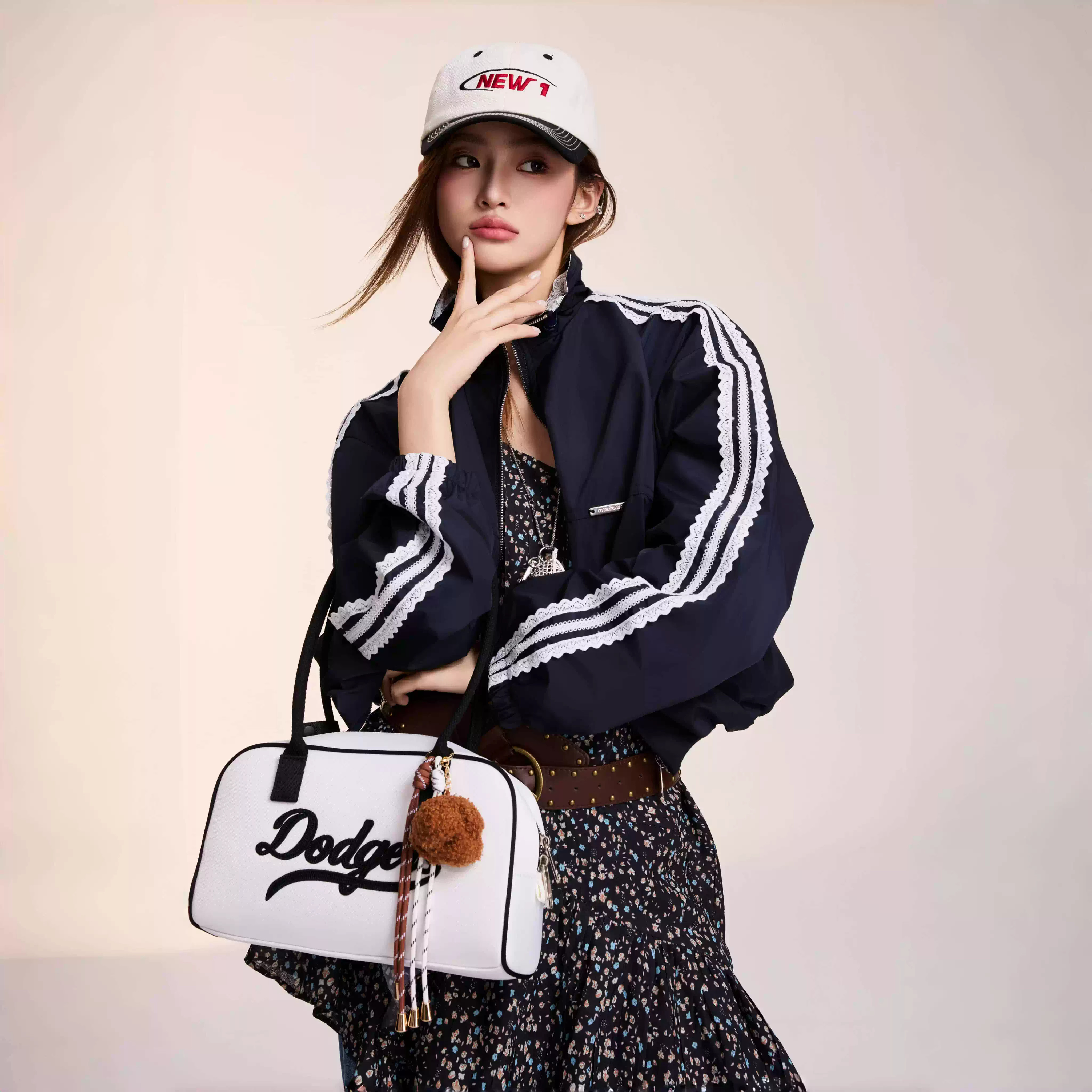 OTEBANBASS官方蕾丝花边撞色运动外套女设计感时尚减龄甜美上衣