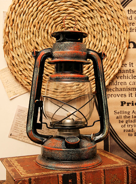 老式复古煤油灯露营马灯点燃怀旧老物件道具店铺装饰品