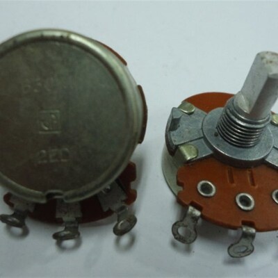 电位器单联RV24AF-10 B50K 15mmF半轴 游戏机 电吉他音量电位器