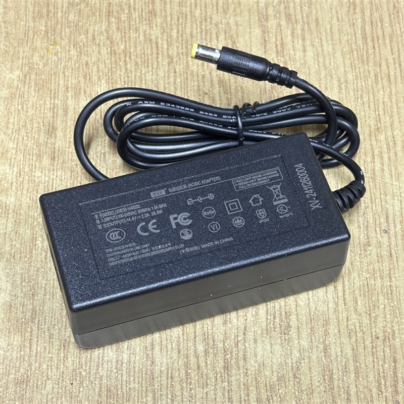 XVE35-1440200  14.4V2A锂电池充电器