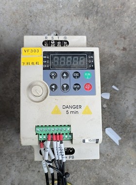 1.5KW变频器,300F-T4-01R5-BA