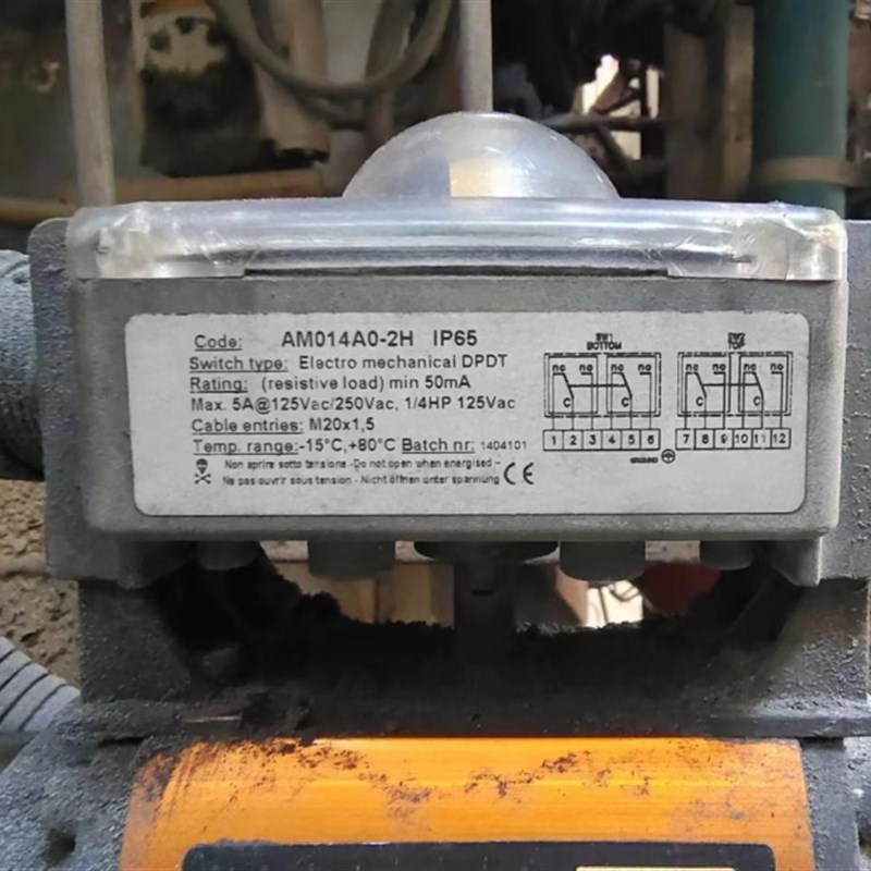 DPDT气动执行机构反馈组件AM014A0-2H阀位限位开关