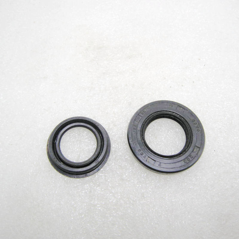 摩托车曲轴油封 2冲踏板车曲轴JOG50一代2JA曲轴油封非3AA台湾产