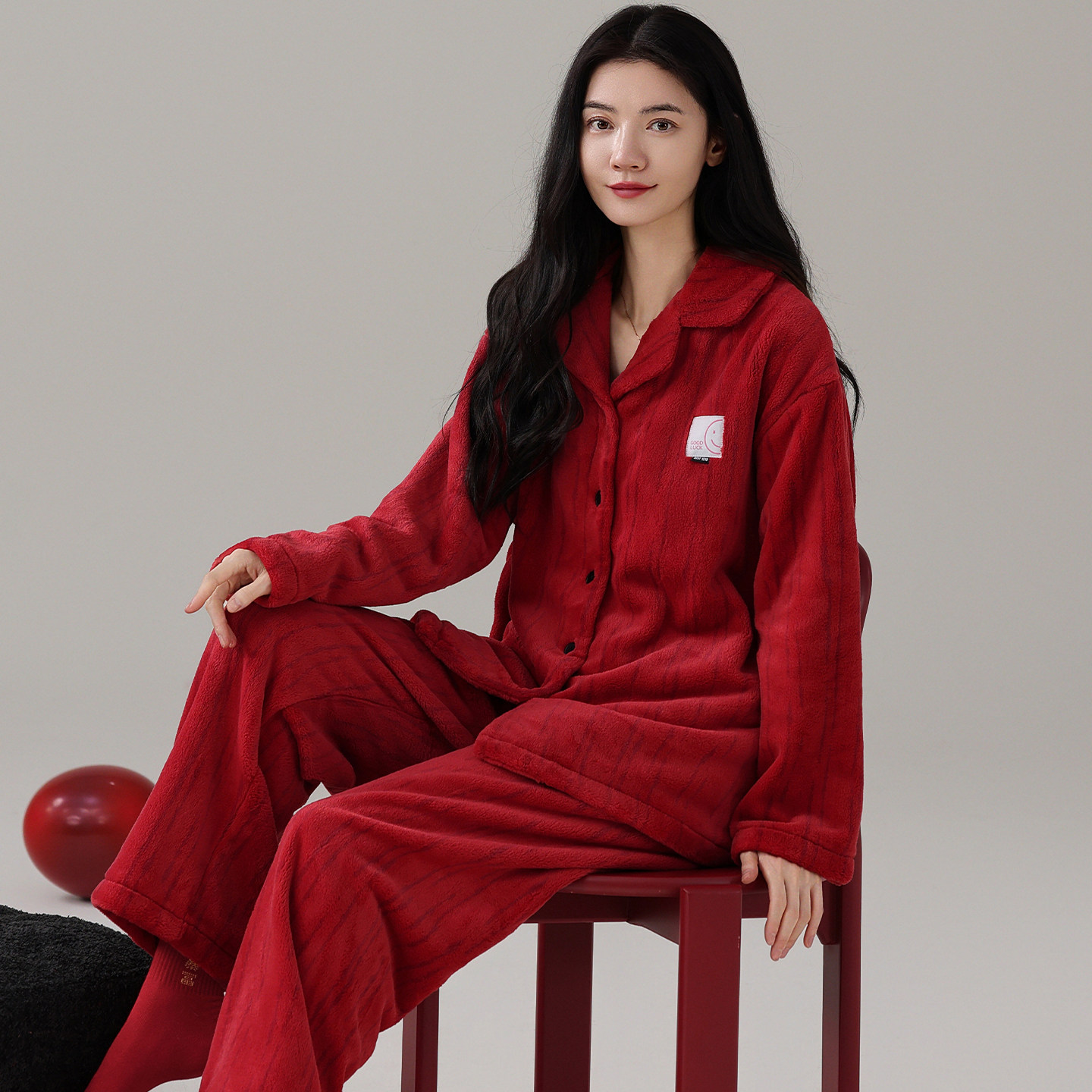 女士睡衣加厚法兰绒秋冬长袖长裤睡衣/家居服套装