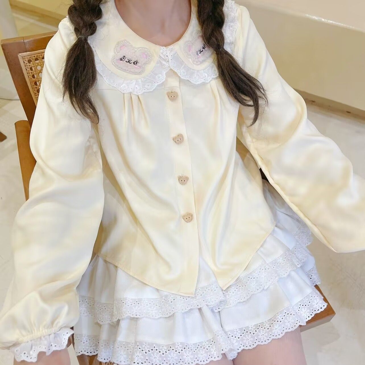 原创甜美可爱内搭小熊饼干衬衫Lolita泡泡袖娃娃领长袖软妹女上衣