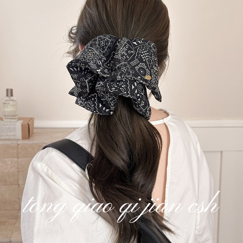 黑白花纹双层裙摆马尾抓夹小仙女