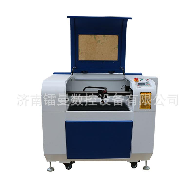 山东激光厂家供应激光雕刻机工艺品圆柱体葫芦激光雕刻机