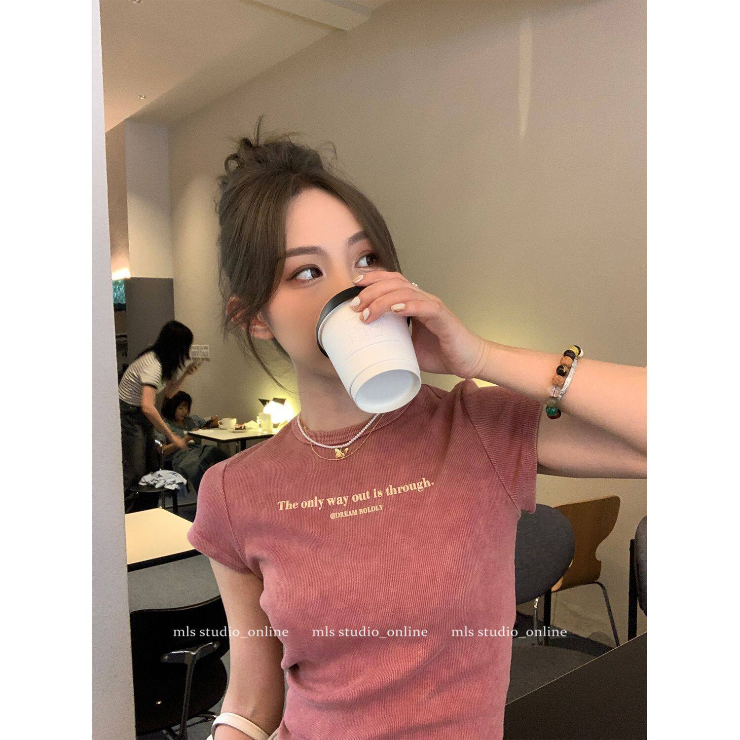 美式复古做旧字母正肩短袖T恤女夏季小个子甜辣修身印花短款上衣
