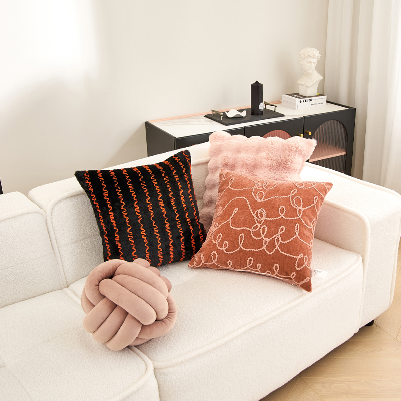 客厅沙发抱枕床头毛绒靠枕汽车座椅护腰靠背现代简约腰枕不含芯
