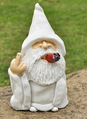 独立站 侏儒老人竖中指 创意树脂工艺品小矮人雕像花园摆件装饰品