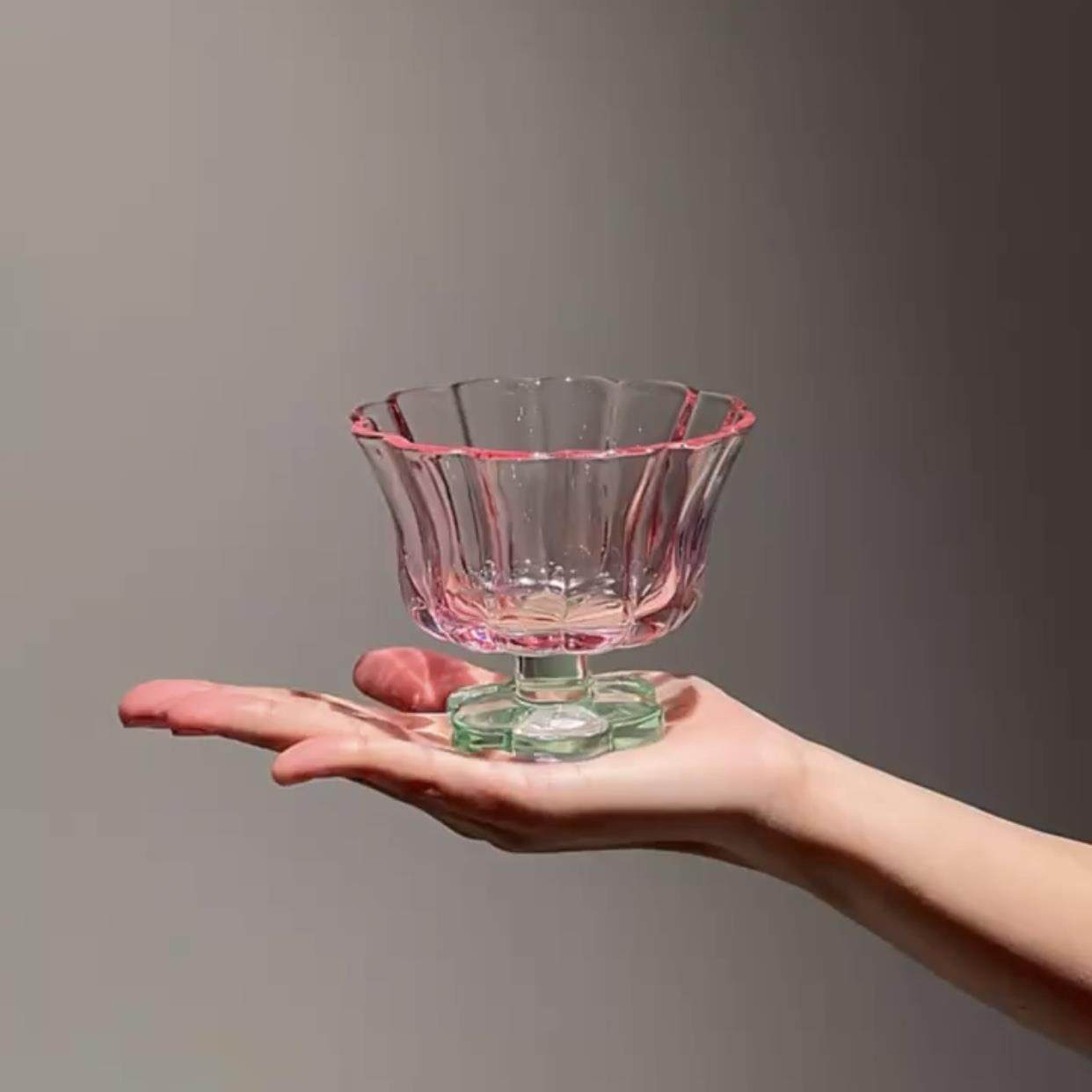 花瓣杯子玻璃杯女中式风透明高脚杯少女心甜品杯一口杯小酒杯家用