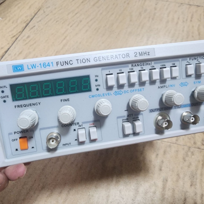 非行选龙威LW1641函数信号发生器0.1Hz-2MHZ任意波形信号发生器