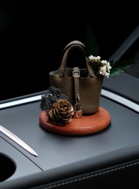 囍ioli 车载中控台香薰内饰车内汽车小女士爱