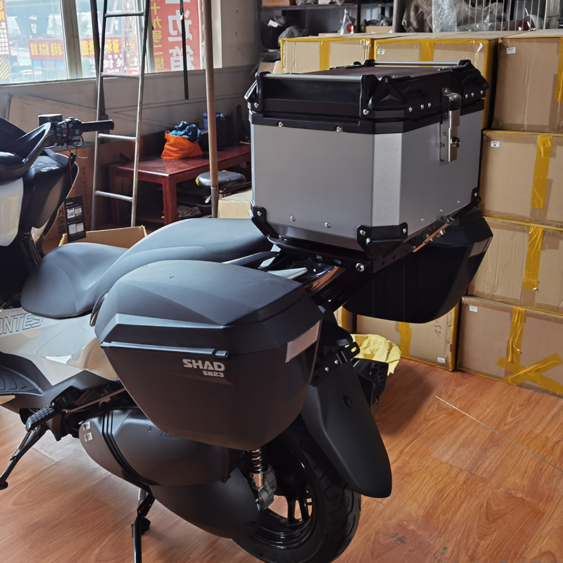 升仕E机车改装夏德快拆边箱加强货架尾箱无失真安装