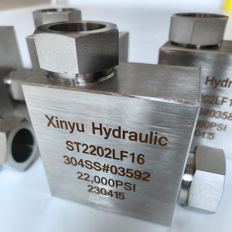 高压不锈钢弯通超高压四通三通直通接头馨予厂家生产