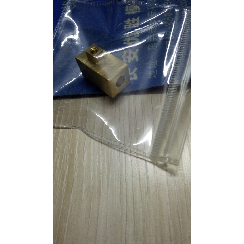 夏米尔铜座 导电块底座子100444750线切割C472慢走丝配100444728