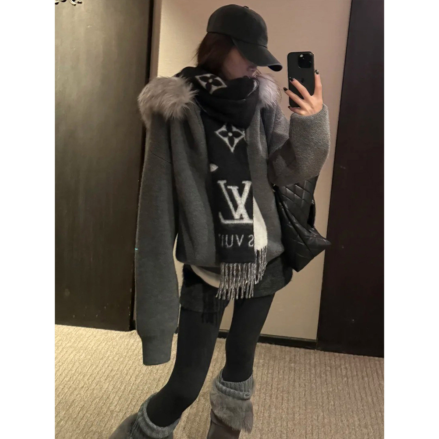 黑色毛呢包臀短裤女秋冬季20