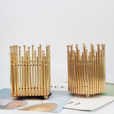 创意金色铁艺桌面收纳笔筒学生文具多功能公圆形/方形笔筒