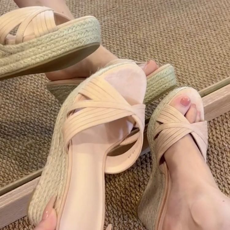 草编裸色坡跟凉鞋女仙女风夏季新款磨砂软皮超高跟厚底日系女鞋子